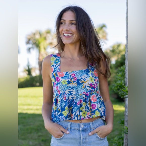 NWT Natural Life Tricia Top - Tropical Blue Floral - Picture 1 of 3